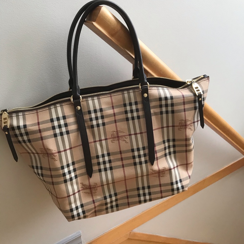 Authentic Burberry Tote, like new